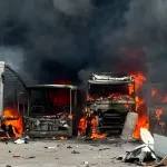 Росіяни атакували Павлоград: на СТО спалахнули вантажівки, постраждалих немає